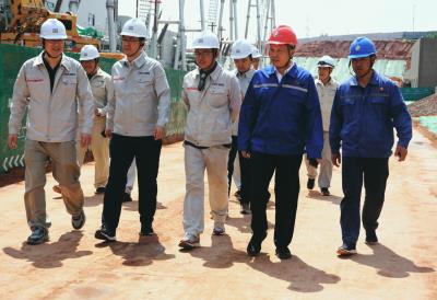 检查指导表决心  同舟共济向未来